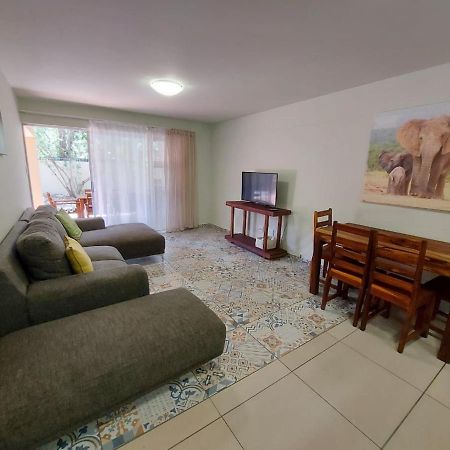 Eagle Views Windhoek Luaran gambar